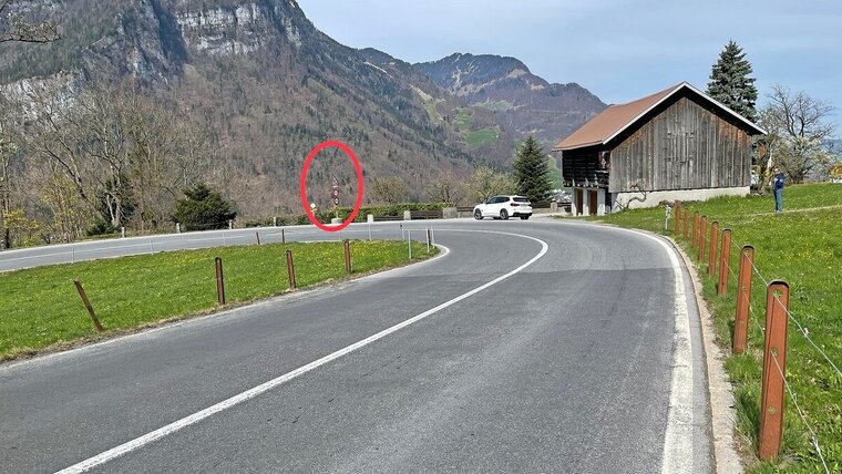 Blitzer Kerenzerberg, Ostertage 2021, Tempo 50 statt 80 signalisiert, aber strittig. (Pressebild eines betroffenen Autofahrers)