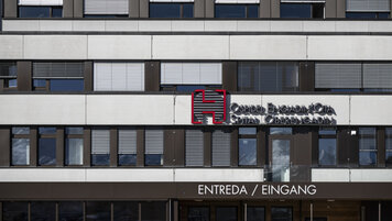 KEYSTONE/GIAN EHRENZELLER 20251212111609472.jpg